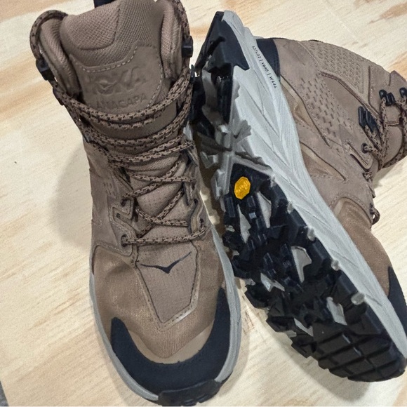 HOKA Anacapa MID GTX Men Size 8D - Picture 4 of 6